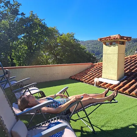 Quintihna Tres à Godinhacos Ferienhaus *