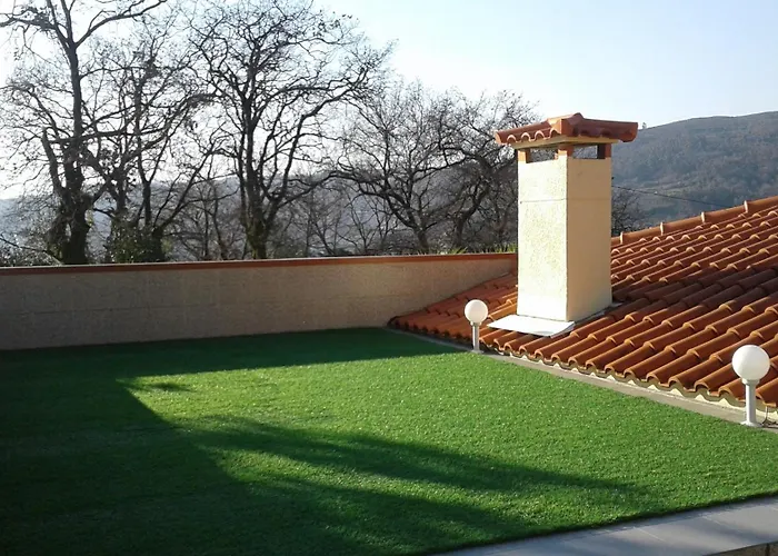 펜션 Quintihna Tres A Godinhacos 빌라 베르데